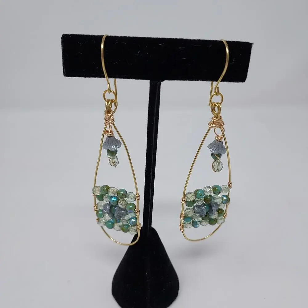Artisan Made Hand Wired Beaded Opalescent Earrings Gold Tone Aqua Lavender 3.5